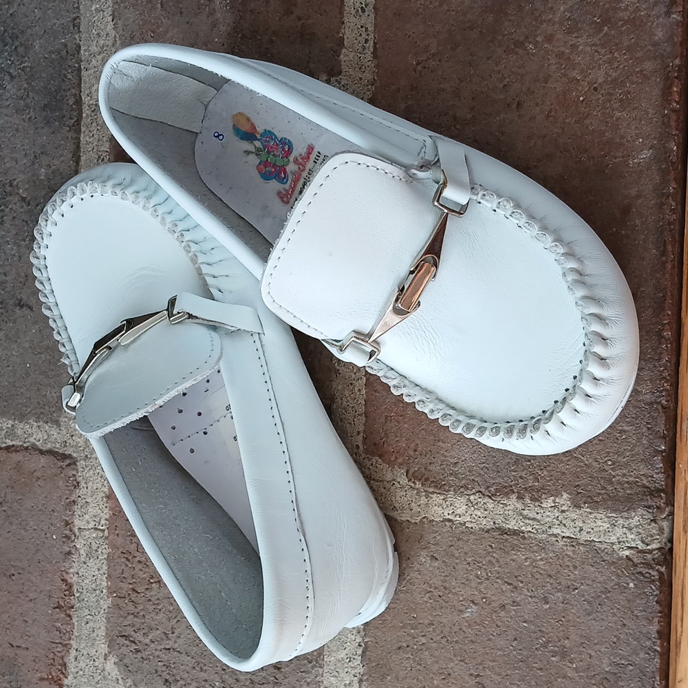 Toddler Buttery Soft White Leather Dress Moccasin Size 8